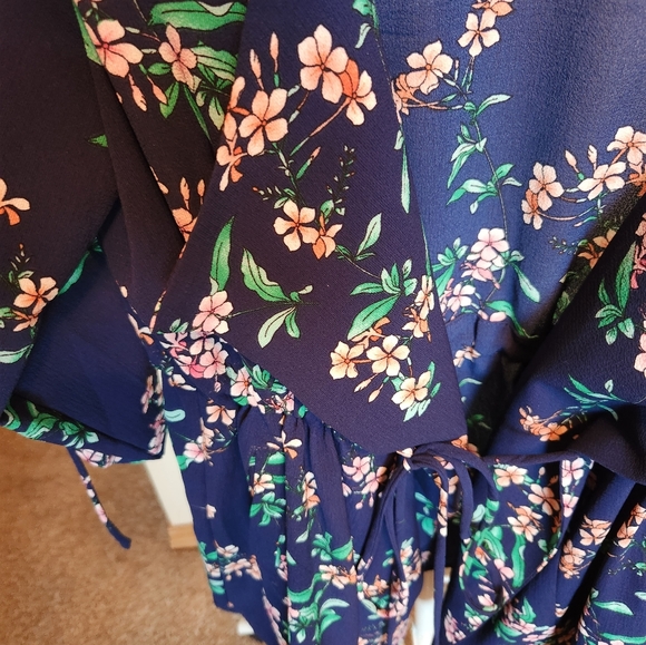 Cardigan - Picture 2 of 4